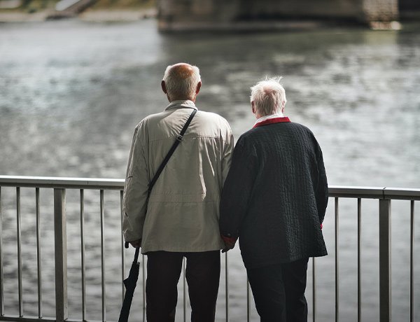 Who Does Survivorship Life Insurance Benefit?